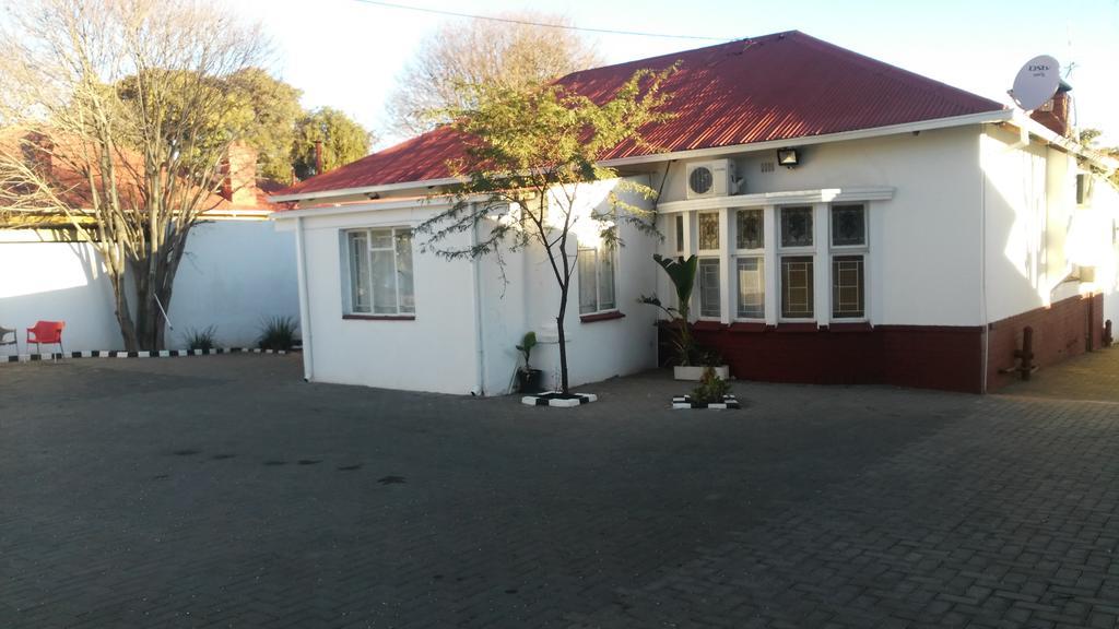 Valley Guest House Pretoria-Noord Exterior foto