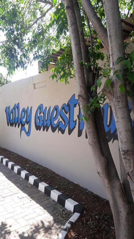 Valley Guest House Pretoria-Noord Exterior foto